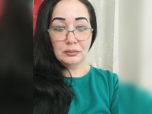 Why not cam2cam with LexyRose: Nipple play