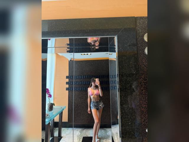 Welcome to cammodel profile for Missteria: Dancing