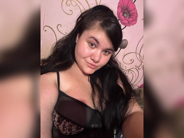 Why not cam2cam with Uli4kaLI: Strip-tease