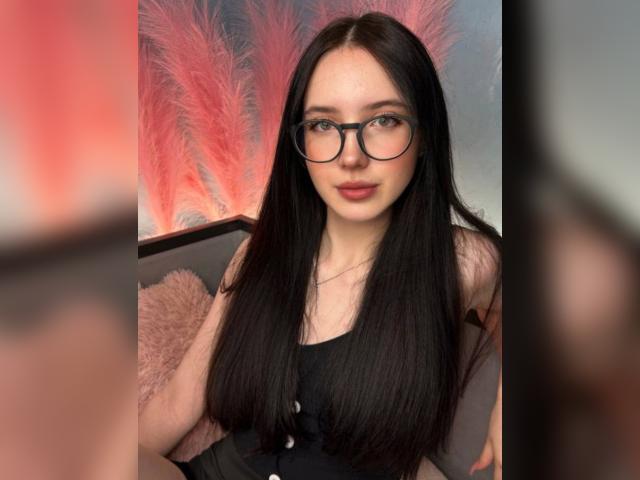 Welcome to cammodel profile for GraceMartin: Conversation