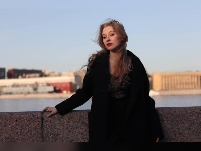 Adult webcam chat with AstraMluse: Outfits