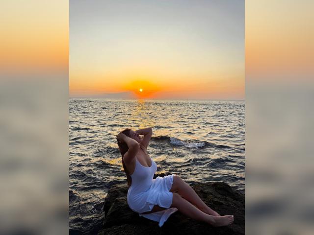 Welcome to cammodel profile for KittyBlush: Dancing