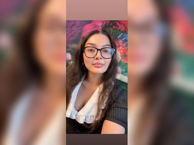 Welcome to cammodel profile for ZarifaBev: Strip-tease