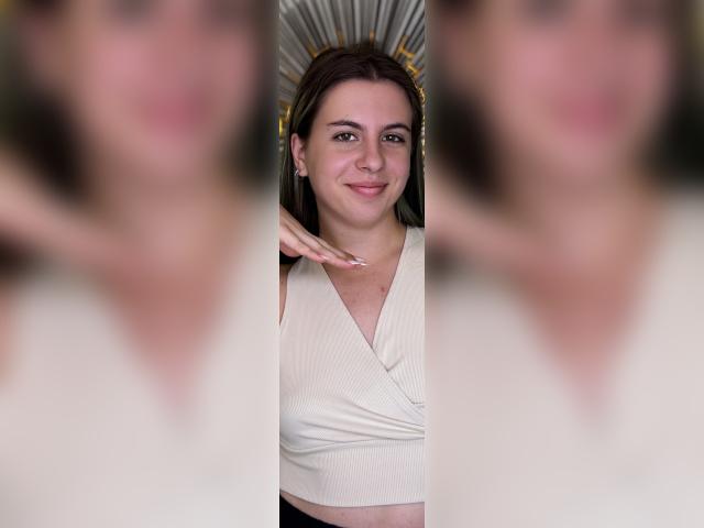 Welcome to cammodel profile for AkiraH21: Nails