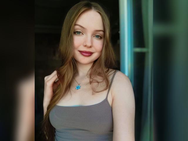 Explore your dreams with webcam model BellaVerde: Sports