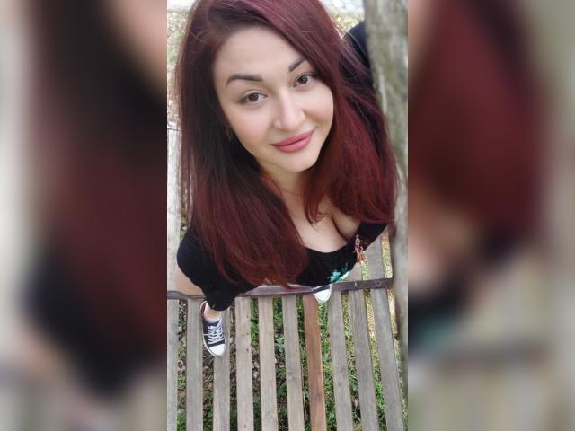 Adult chat with YourSecret89: Smoking