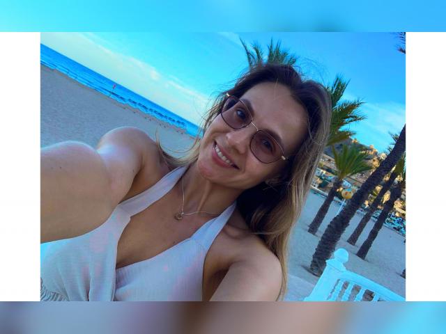 Adult chat with LoraFlame: Travel