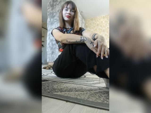 Adult chat with AngelicaLaurs: Kissing