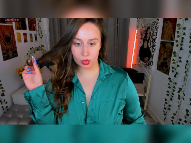 Adult chat with ViLattea: Legs, feet & shoes