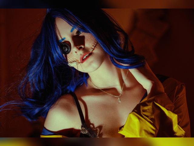 Why not cam2cam with EvaSwan: Glasses