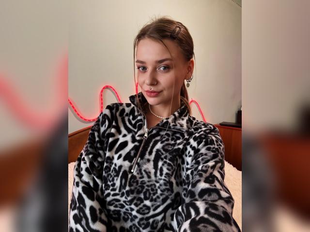 Adult chat with LunaPop
