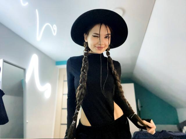 Adult chat with luuna69