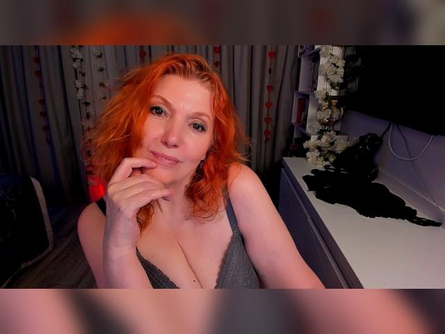 Welcome to cammodel profile for AlmazFireFoxOne: Leather