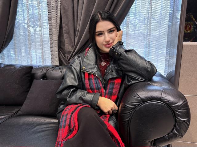 Adult webcam chat with TrishaF73: Piercings & tattoos