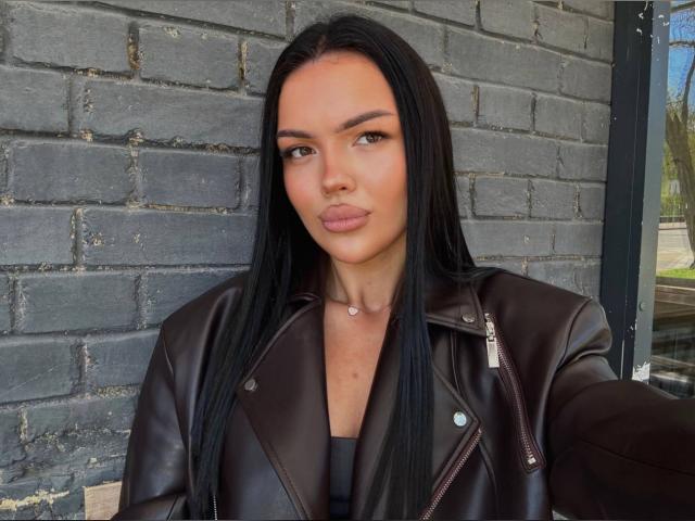 Adult webcam chat with Hotgirl1: Outfits