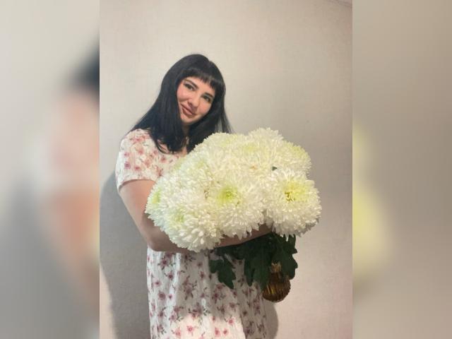 Adult chat with WildPollina