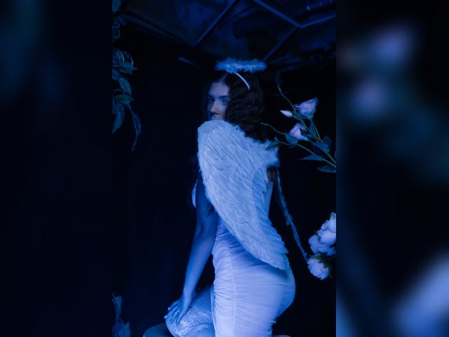 Welcome to cammodel profile for BelleLovely: Lingerie & stockings
