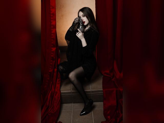 Adult chat with AlyceSweet: Nails