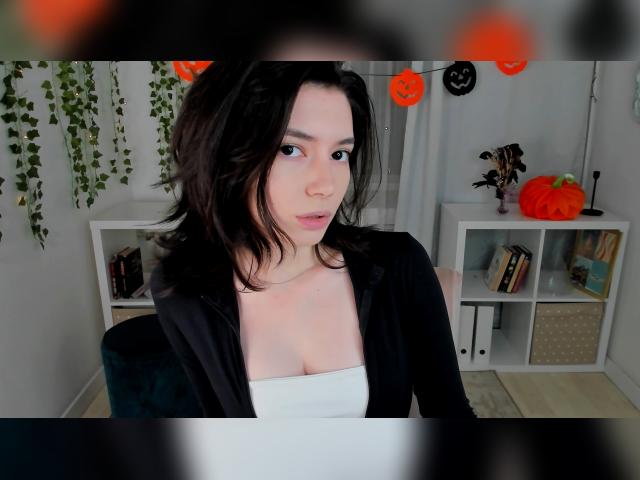 Adult chat with juliettaromani: Theatre