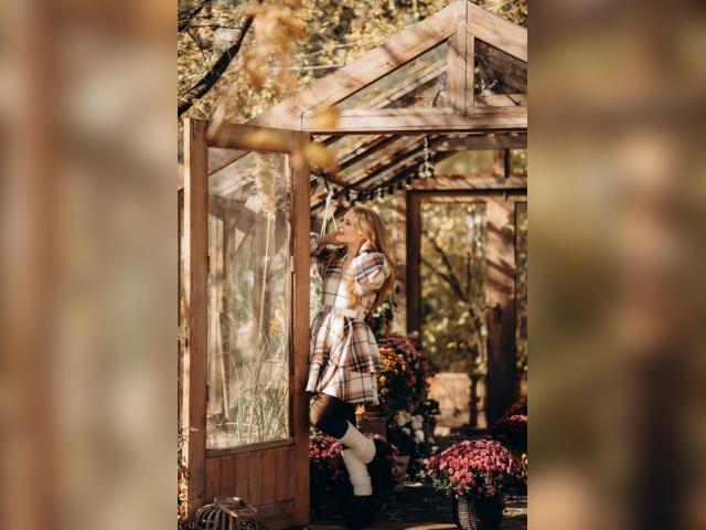 Why not cam2cam with LadyRed1919