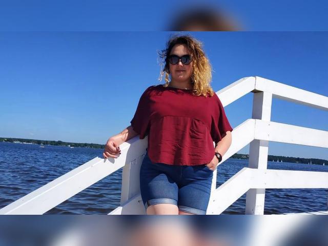 Why not cam2cam with ChubChick: Conversation