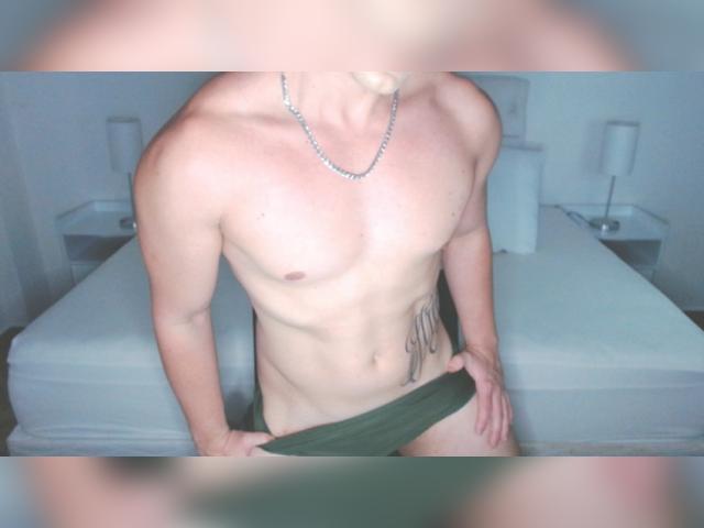 Adult chat with HunterParker: Role playing