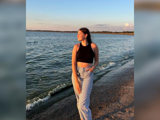 Why not cam2cam with LiraMoss