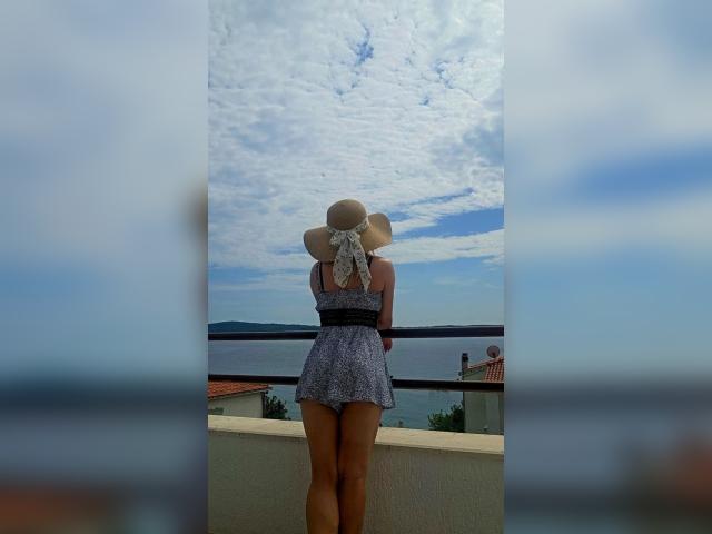 Welcome to cammodel profile for DreamEmily