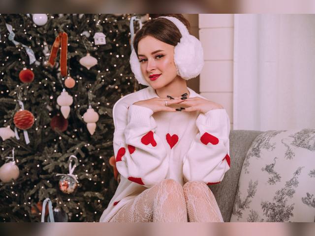 Connect with webcam model EvaSwan: Lipstick