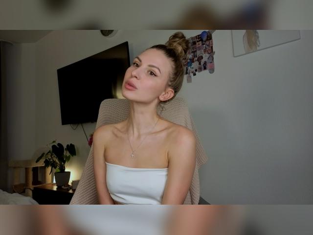 Why not cam2cam with Sp1cyme: Nails