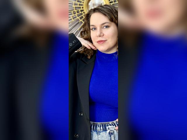 Why not cam2cam with TeonaX67: Lipstick