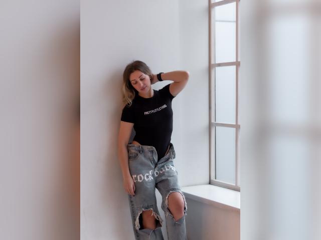 Why not cam2cam with JessKiss: Lingerie & stockings