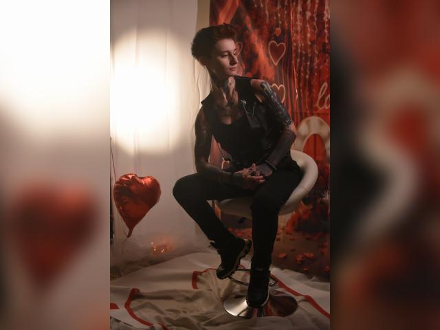 Adult chat with KennyXSX: Latex & rubber