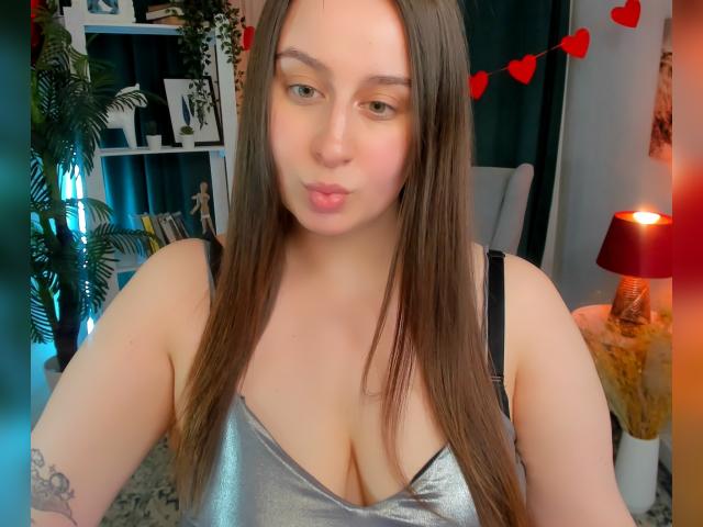 Welcome to cammodel profile for ViLattea: Leather