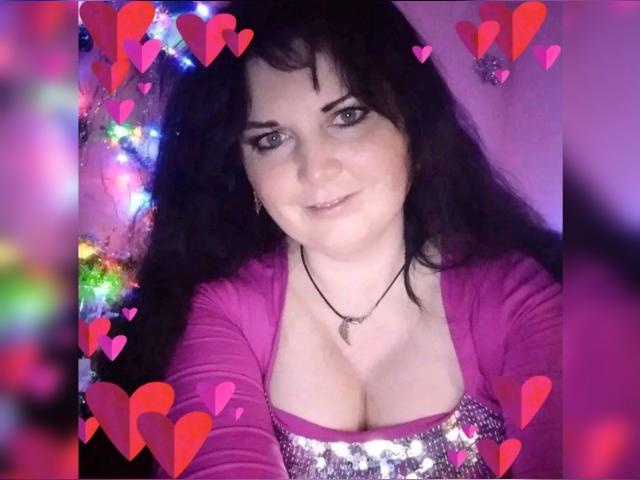 Adult chat with GoldenLady41