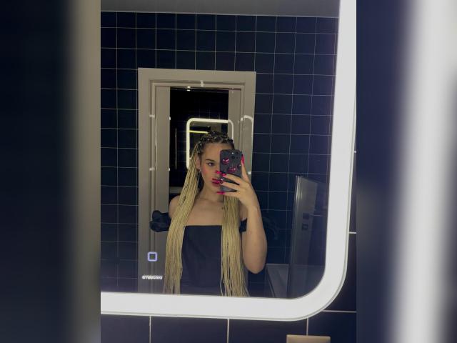 Adult chat with ellygloss