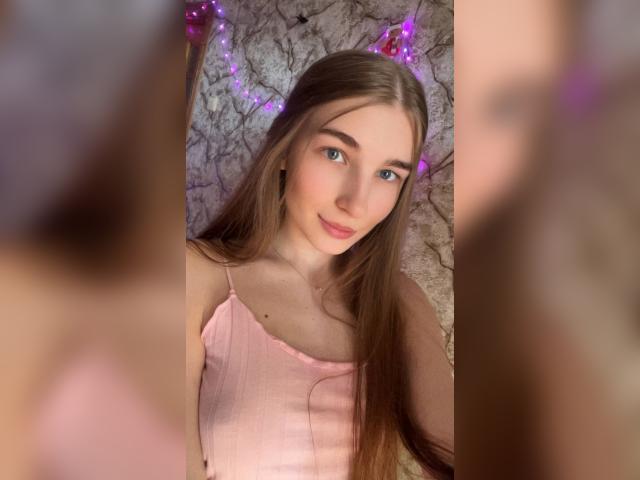 Welcome to cammodel profile for flowersweeet: Legs, feet & shoes