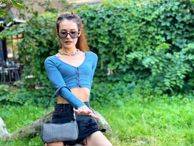 Adult chat with CaseyMoon