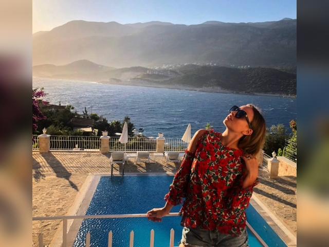 Adult chat with MikaSol