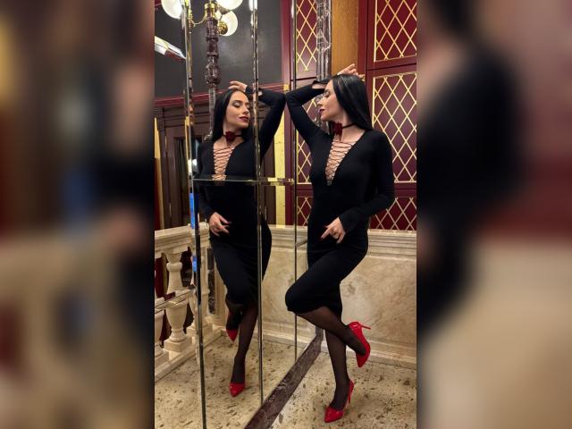 Adult chat with LoveDresms