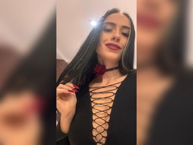 Welcome to cammodel profile for LoveDresms