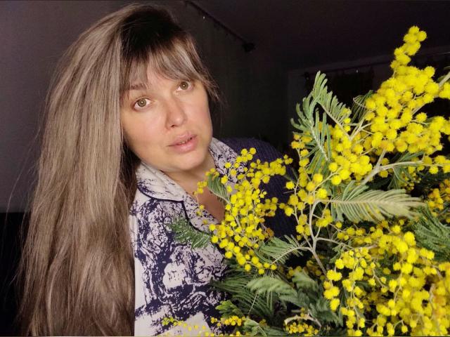 Welcome to cammodel profile for KellyGentleTouc