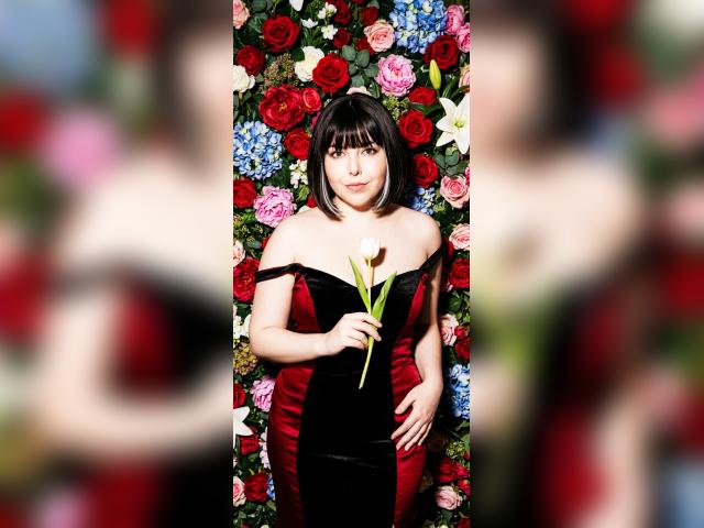 Why not cam2cam with HeartSease: Piercings & tattoos