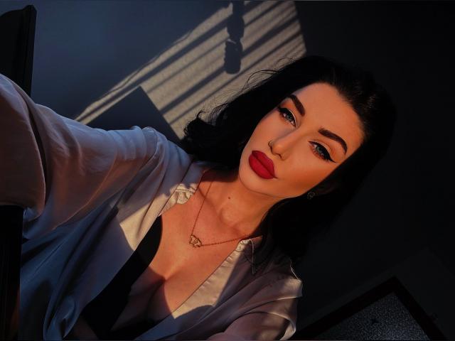 Welcome to cammodel profile for GoddessBlaze: Latex & rubber