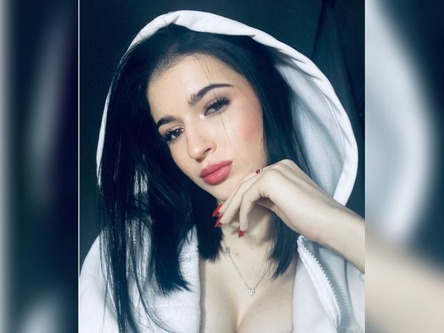 Adult chat with IvoryRose: Travel