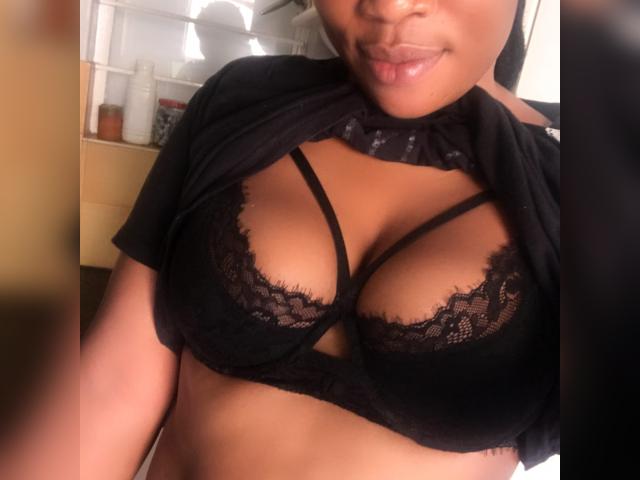 Welcome to cammodel profile for CUTEPUSSY: Outfits