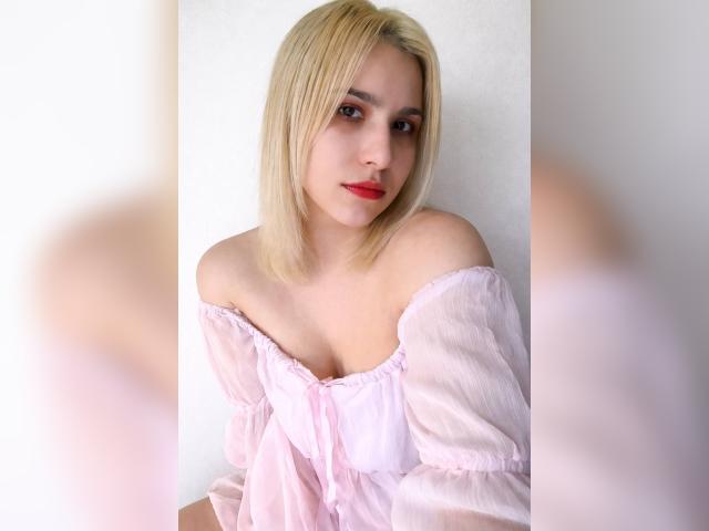 Adult chat with Miiro00: Nails