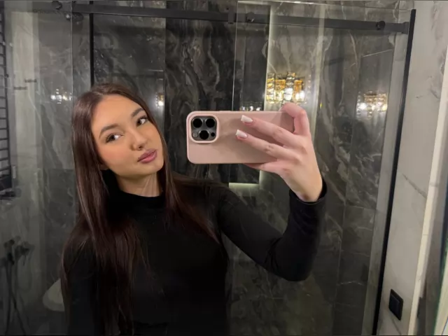 Explore your dreams with webcam model Sweetheart: Dancing