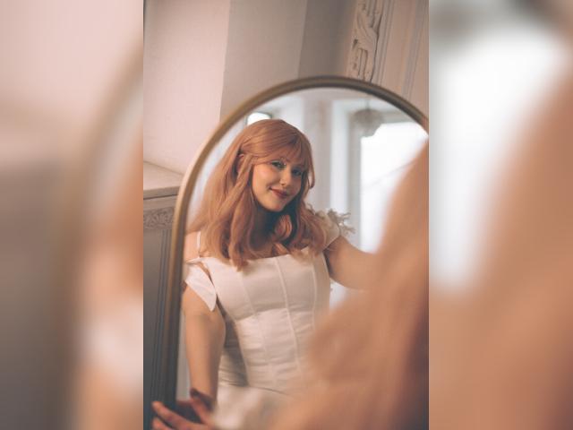 Why not cam2cam with DelilahTaylor: Outfits
