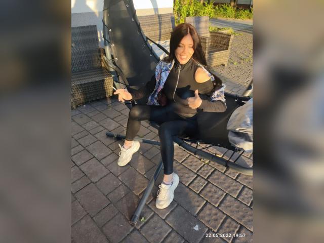 Adult chat with Misslovew: Outfits